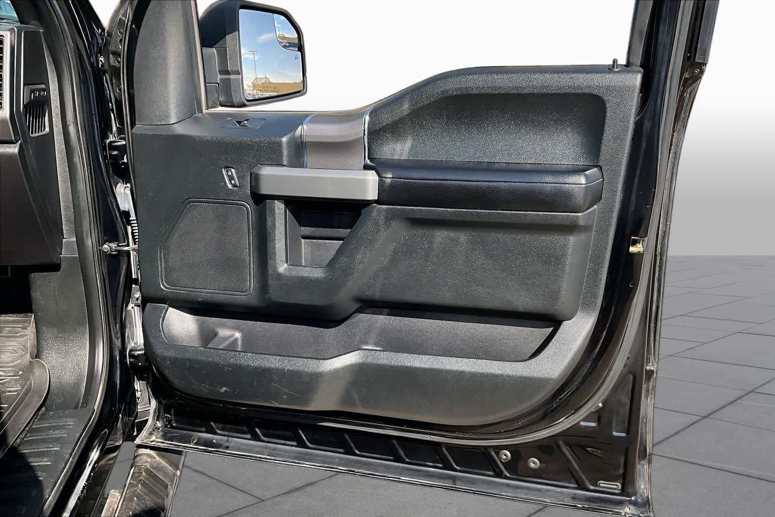 Used 2016 Ford F150 XLT w/ Equipment Group 302A Luxury RWD image 21