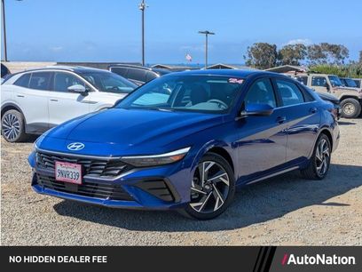 Used 2024 Hyundai Elantra SEL w/ Convenience Package