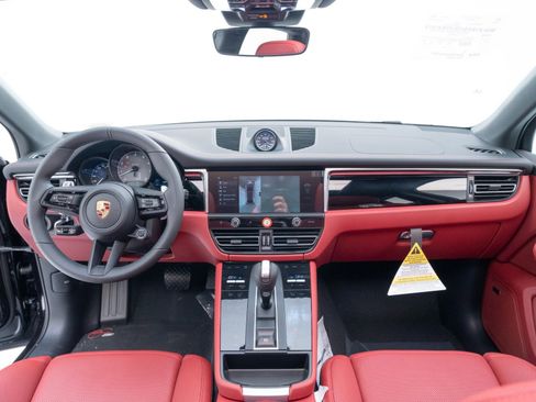 New 2026 Porsche Macan S image 20