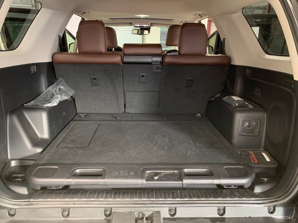 Used 2023 Toyota 4Runner Limited RWD image 11