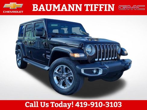 Used 2018 Jeep Wrangler Unlimited Sahara AWD/4WD image 1