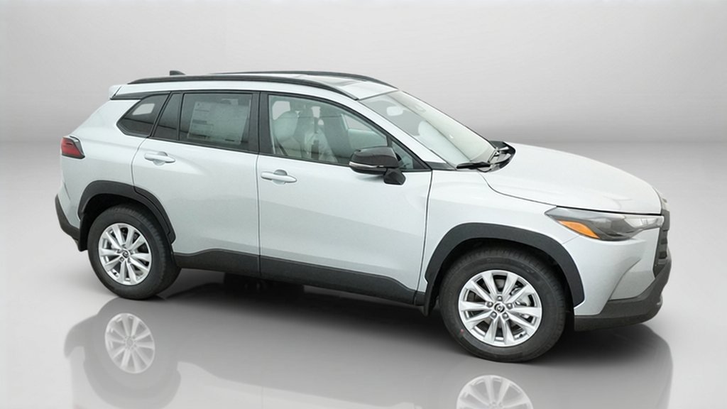 New 2026 Toyota Corolla Cross LE w/ Moonroof Package FWD image 15