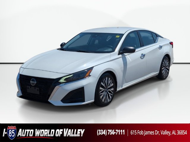 Used 2024 Nissan Altima 2.5 SV FWD image 1