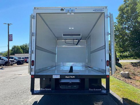 New 2026 Ford E-450 and Econoline 450 Super Duty w/ Power Equipment Group image 10