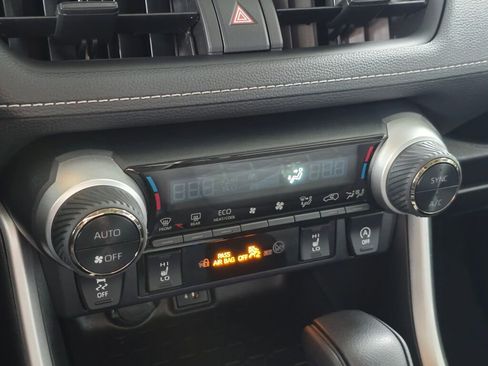 Used 2024 Toyota RAV4 XLE w/ Convenience Package image 31