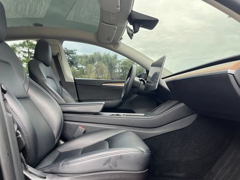 Used 2022 Tesla Model Y Performance AWD/4WD image 25