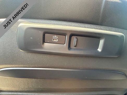 Used 2022 BMW X5 xDrive40i w/ M Sport Package AWD/4WD image 18