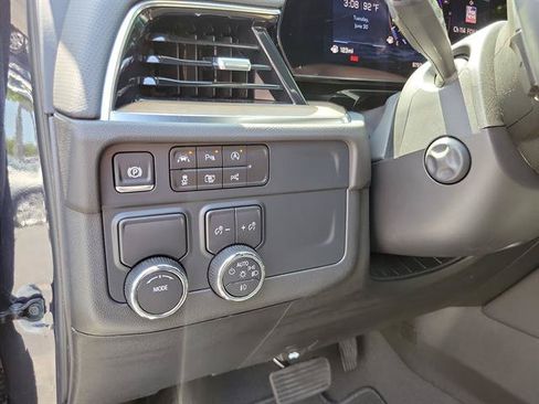 Used 2025 Chevrolet Tahoe High Country RWD image 42