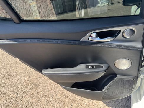 Used 2018 Kia Stinger GT2 RWD image 30