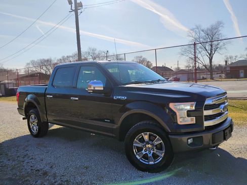 Used 2016 Ford F150 Lariat w/ Equipment Group 502A Luxury image 3