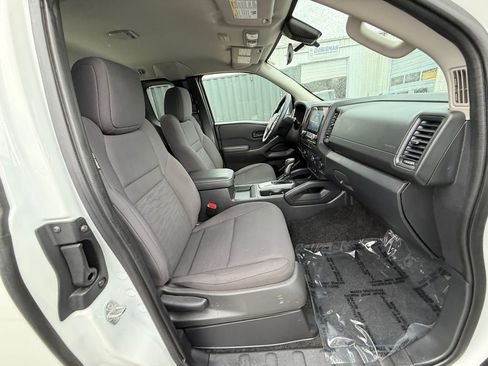Used 2022 Nissan Frontier S RWD image 23