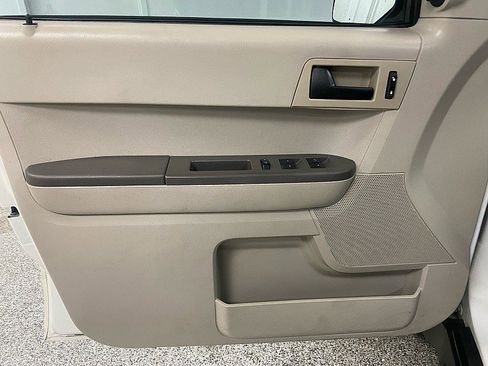 Used 2012 Ford Escape XLS image 10