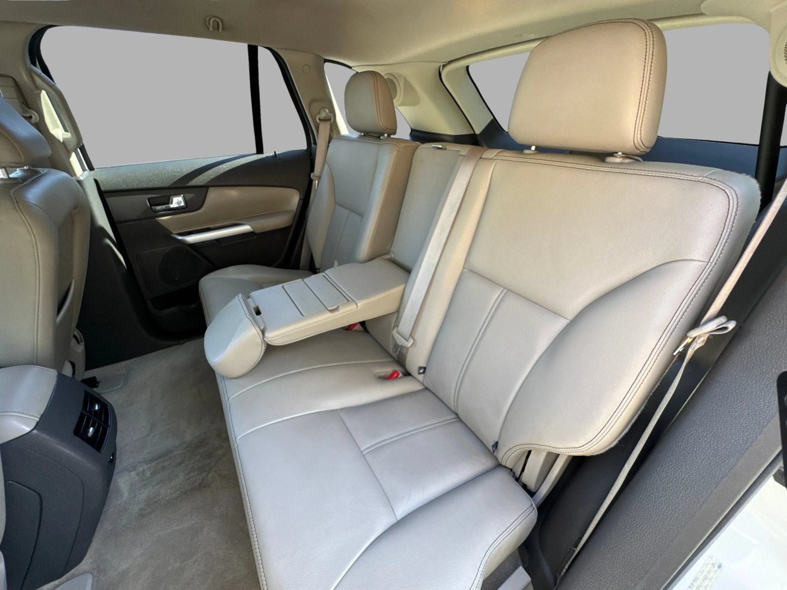 Used 2011 Ford Edge Limited w/ Driver Entry Pkg FWD image 34