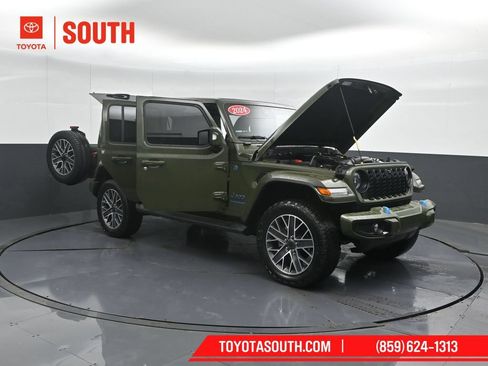 Used 2024 Jeep Wrangler High Altitude AWD/4WD image 55