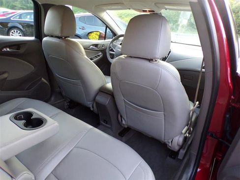 Used 2017 Chevrolet Cruze LT image 27