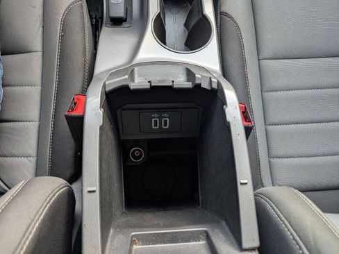 Used 2016 Ford Escape SE w/ Equipment Group 201A FWD image 37