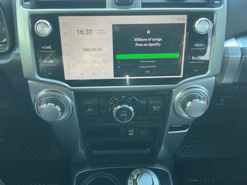 Used 2019 Toyota 4Runner SR5 image 15