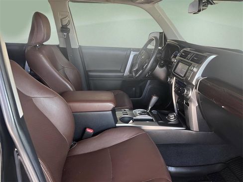 Used 2017 Toyota 4Runner Limited image 17