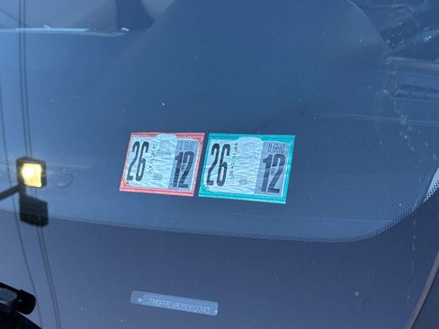 Used 2013 Toyota RAV4 Limited image 23