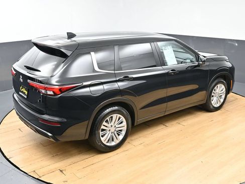 Used 2024 Mitsubishi Outlander ES AWD/4WD image 44