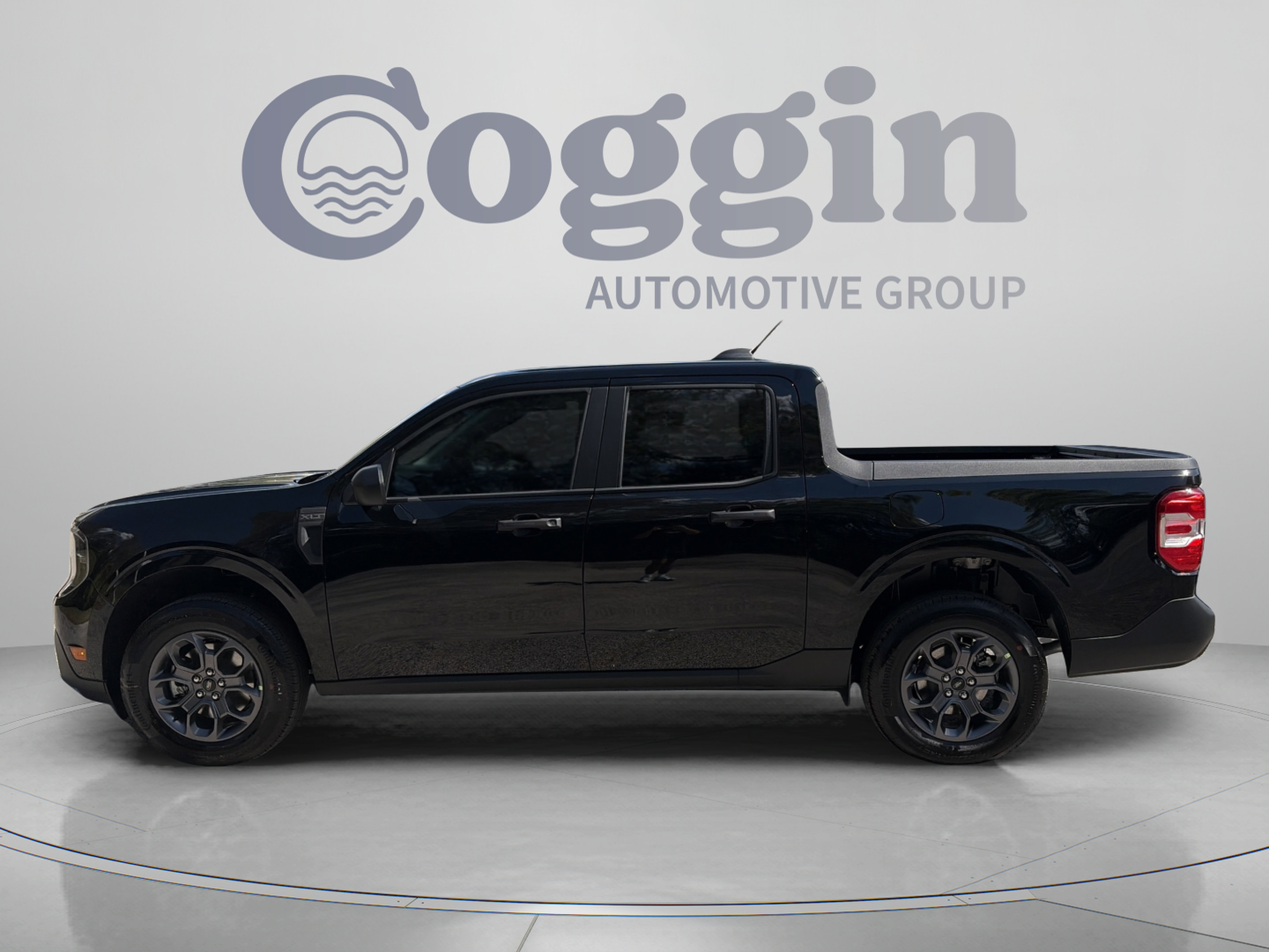 Used 2026 Ford Maverick XLT AWD/4WD image 2