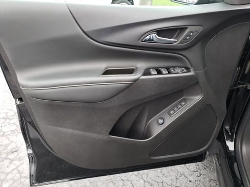 Used 2024 Chevrolet Equinox Premier image 10