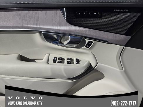 New 2026 Volvo XC90 B6 Ultra w/ Lounge Package image 22