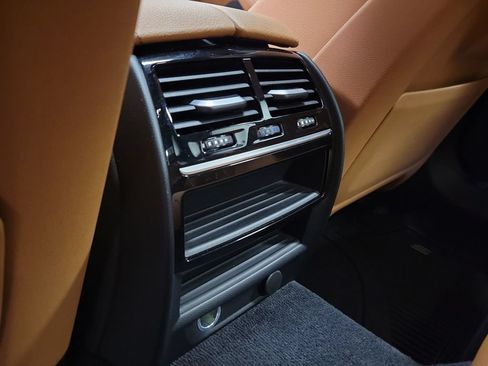 Used 2019 BMW 540i xDrive w/ M Sport Package AWD/4WD image 33