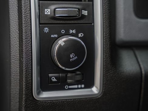 Used 2019 RAM 1500 Classic Warlock image 47