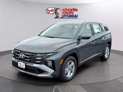 New 2026 Hyundai Tucson SE FWD image 1
