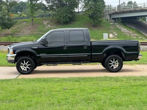Used 2000 Ford F350 2WD Crew Cab Super Duty image 2