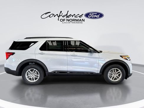 New 2026 Ford Explorer Active AWD/4WD image 10