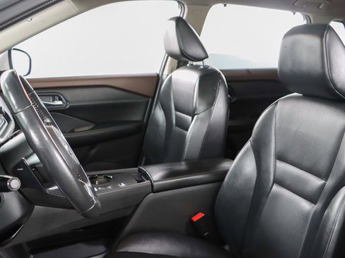 Used 2022 Nissan Rogue SV w/ SV Premium Package FWD image 24