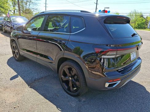 Used 2025 Volkswagen Taos SEL w/ Black Wheel Plus Package AWD/4WD image 4