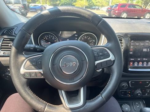 Used 2019 Jeep Compass Limited AWD/4WD image 23