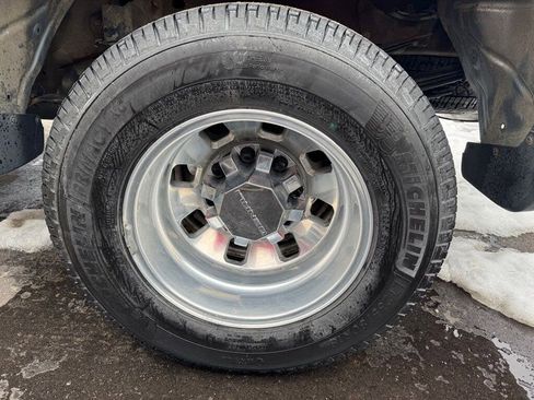 Used 2024 GMC Sierra 3500 Denali Ultimate AWD/4WD image 59