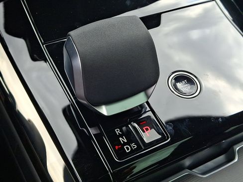 New 2026 Land Rover Range Rover Sport Dynamic SE AWD/4WD image 14