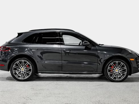 Used 2017 Porsche Macan Turbo AWD/4WD image 4
