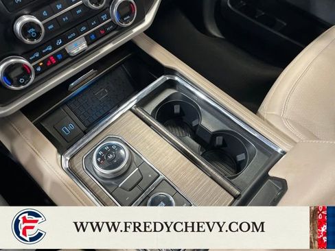 Used 2024 Ford Expedition Limited AWD/4WD image 28