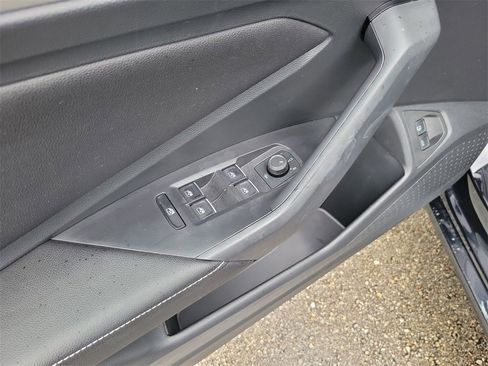 Certified 2022 Volkswagen Jetta S image 16