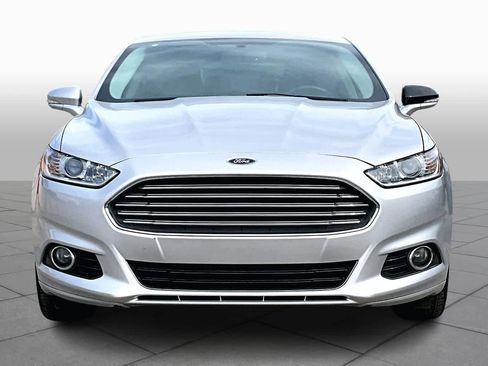 Used 2016 Ford Fusion Titanium image 4