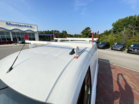 Used 2023 Ford Transit Connect XL FWD image 9