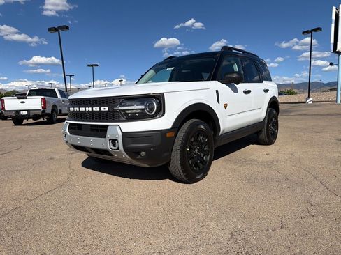 New 2026 Ford Bronco Sport Badlands AWD/4WD image 1