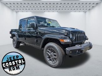 New 2025 Jeep Gladiator Sport AWD/4WD video 1