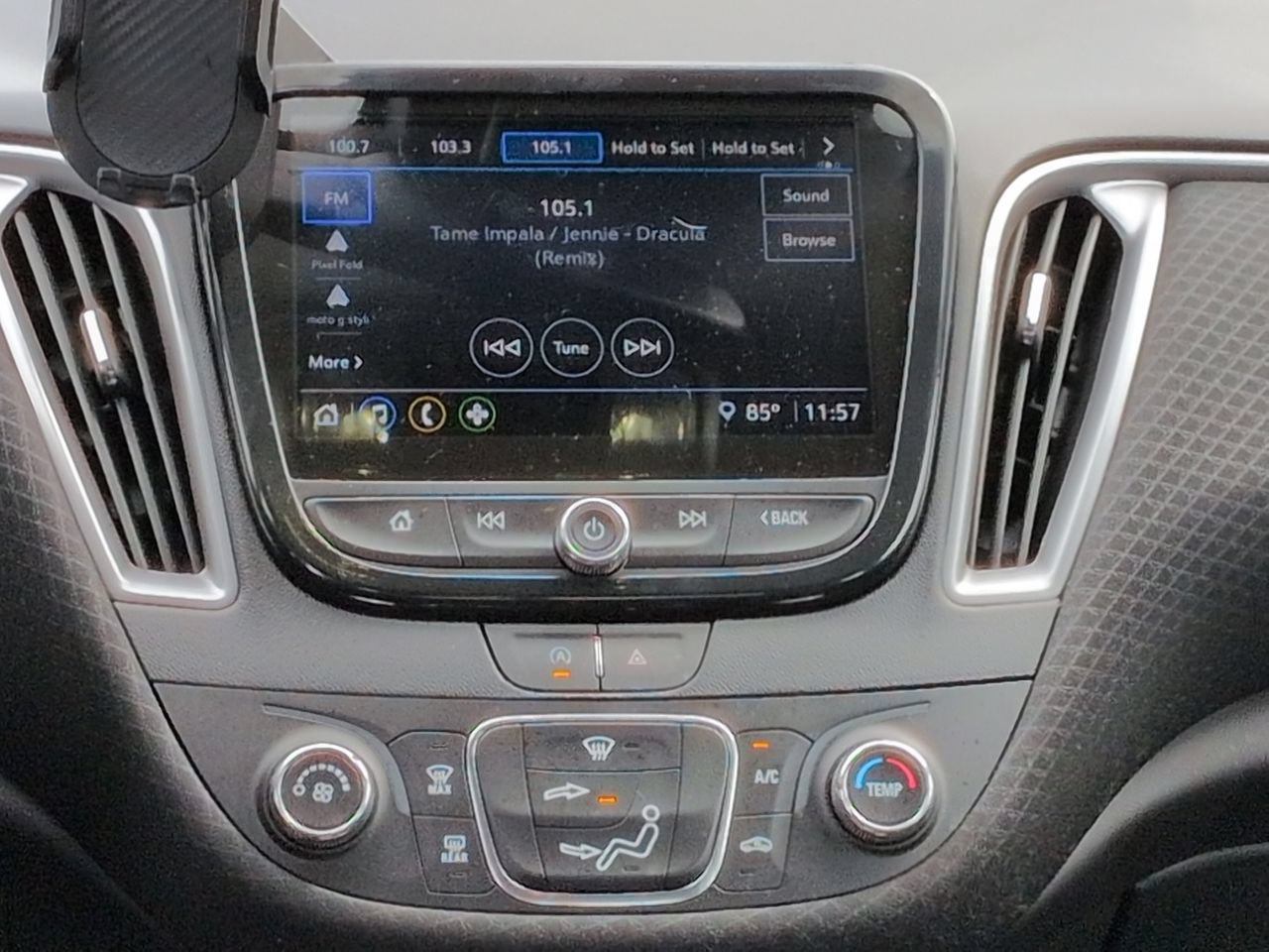 Used 2025 Chevrolet Malibu LS FWD image 17