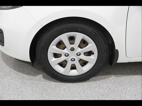 Used 2015 Kia Rio LX w/ Power Package FWD image 18