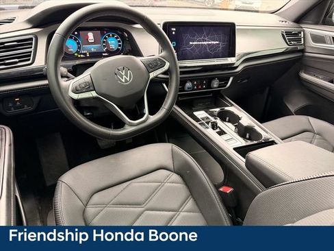 Used 2024 Volkswagen Atlas Cross Sport SE AWD/4WD image 6