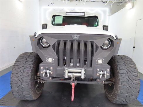 Used 2021 Jeep Gladiator Sport AWD/4WD image 5