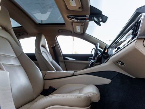 Certified 2018 Porsche Panamera image 41