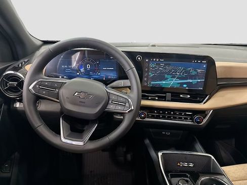 New 2026 Chevrolet Equinox ACTIV w/ Safety and Technology Package FWD image 24